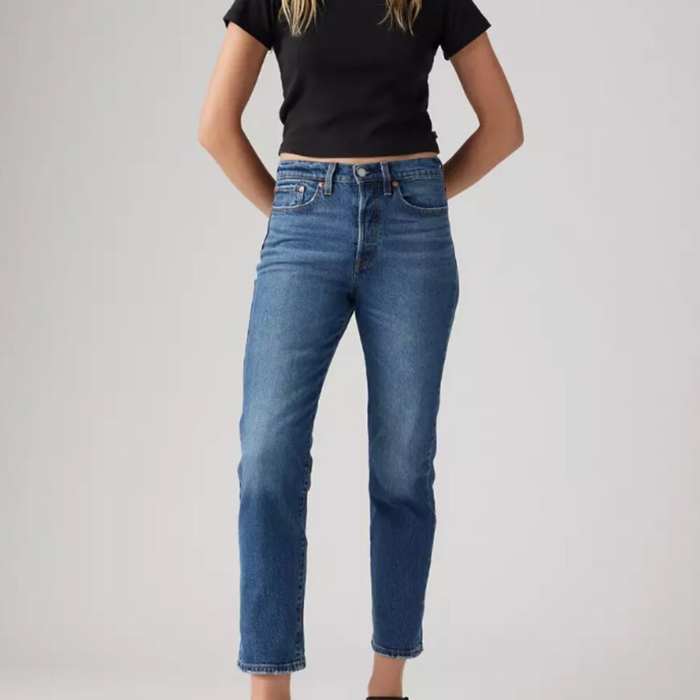 Levi's Wedgie Straight Fit Jeans - Size 27